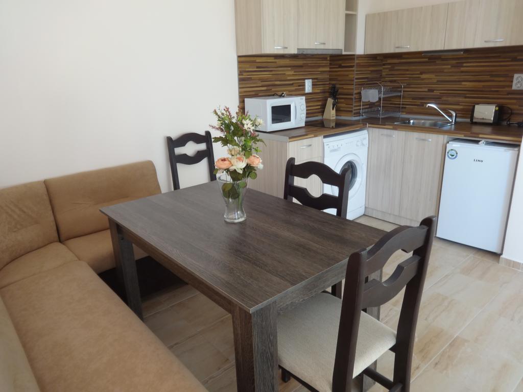 Capuccino Guest Apartments - Free Parking And Wi-Fi Sunny Beach Eksteriør billede