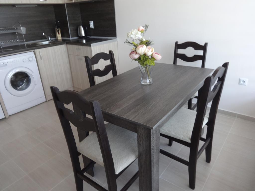 Capuccino Guest Apartments - Free Parking And Wi-Fi Sunny Beach Eksteriør billede