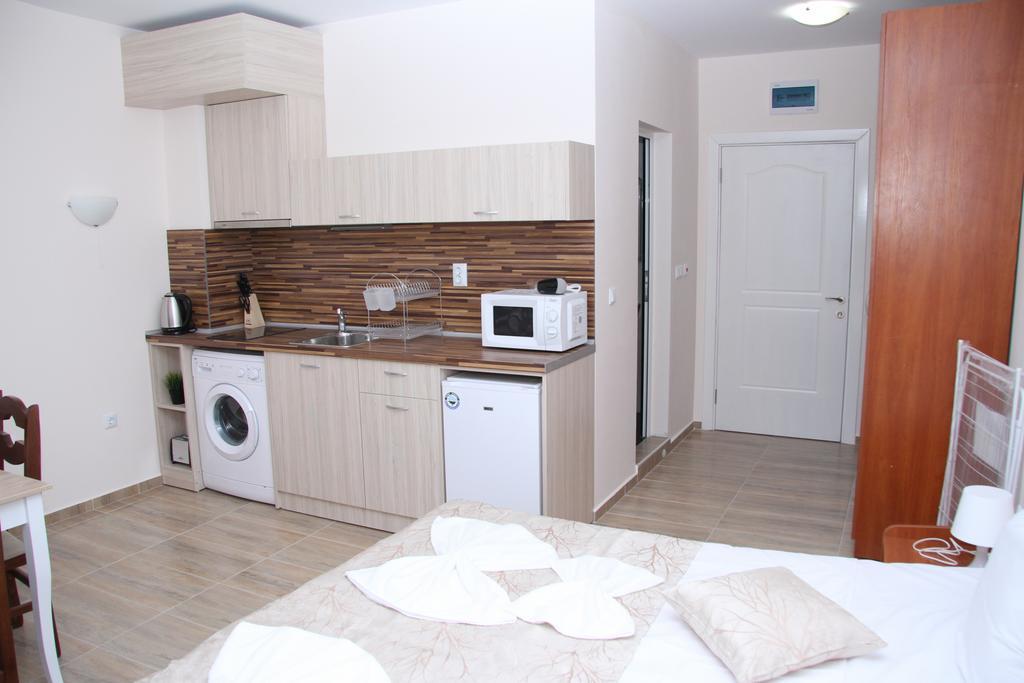Capuccino Guest Apartments - Free Parking And Wi-Fi Sunny Beach Eksteriør billede