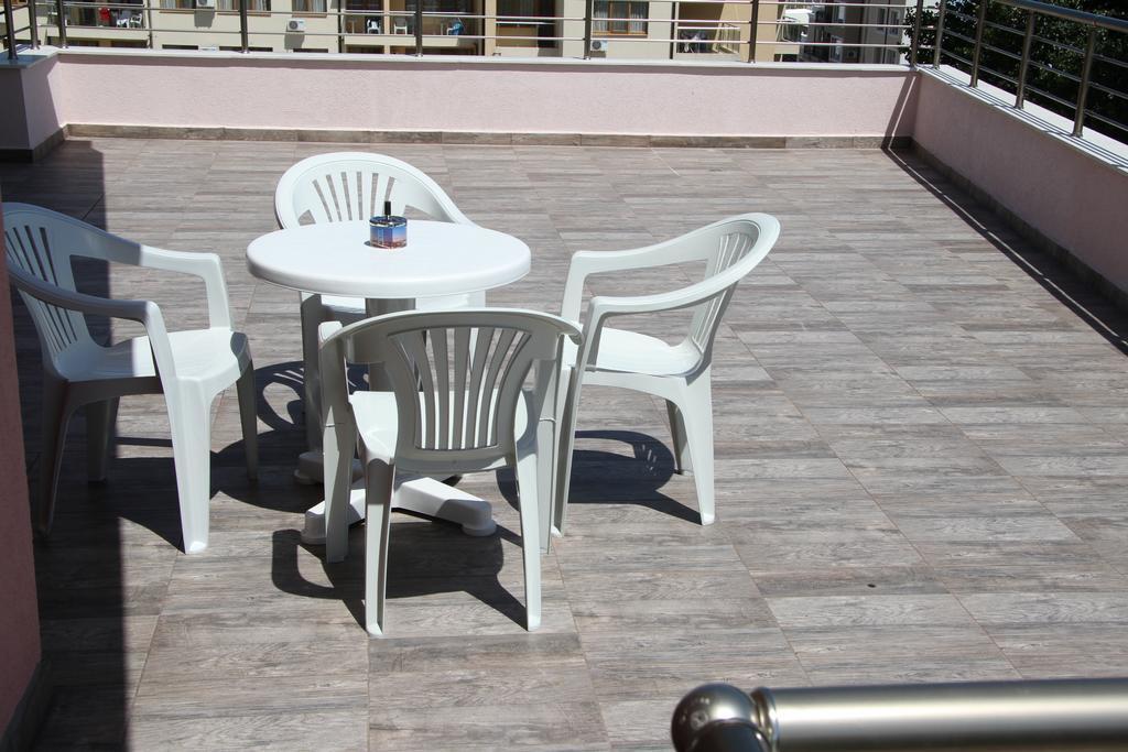 Capuccino Guest Apartments - Free Parking And Wi-Fi Sunny Beach Eksteriør billede