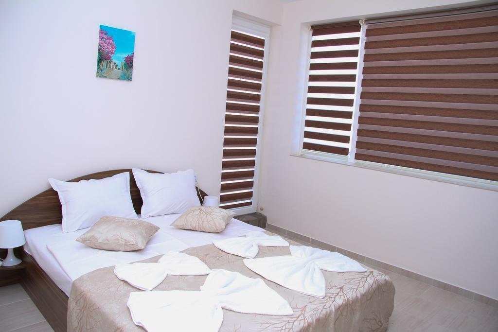 Capuccino Guest Apartments - Free Parking And Wi-Fi Sunny Beach Eksteriør billede