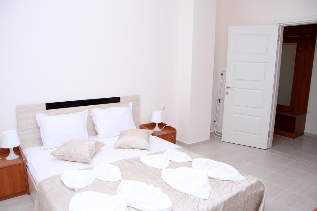 Capuccino Guest Apartments - Free Parking And Wi-Fi Sunny Beach Eksteriør billede