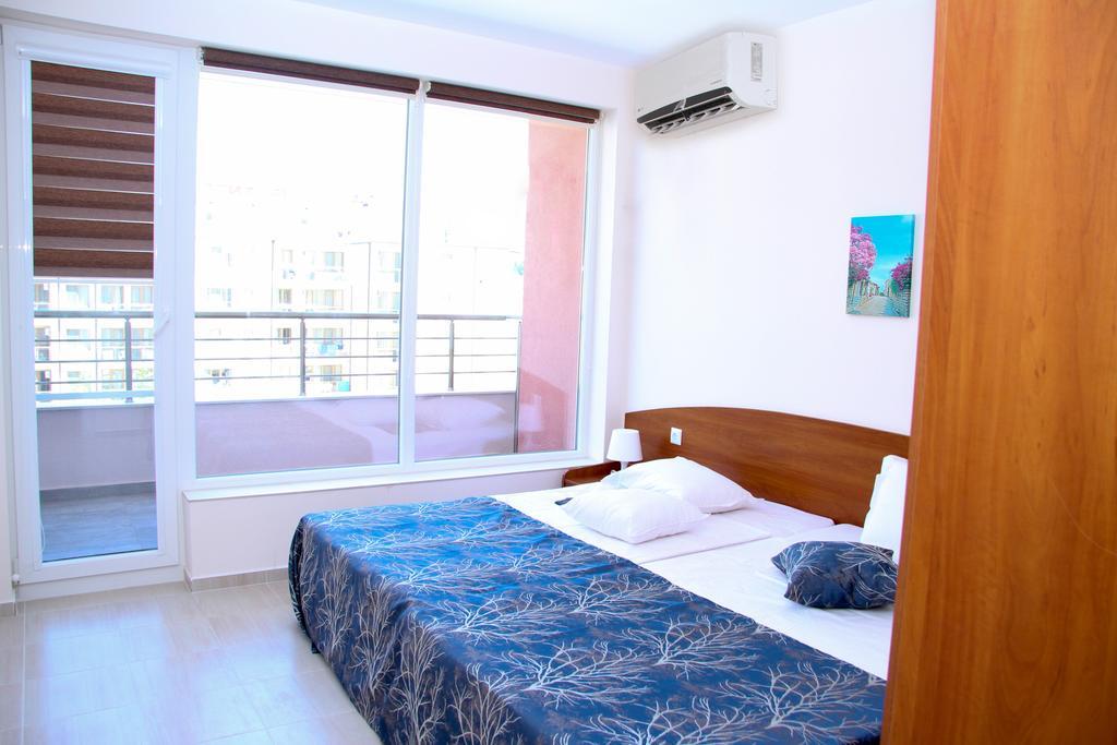 Capuccino Guest Apartments - Free Parking And Wi-Fi Sunny Beach Eksteriør billede