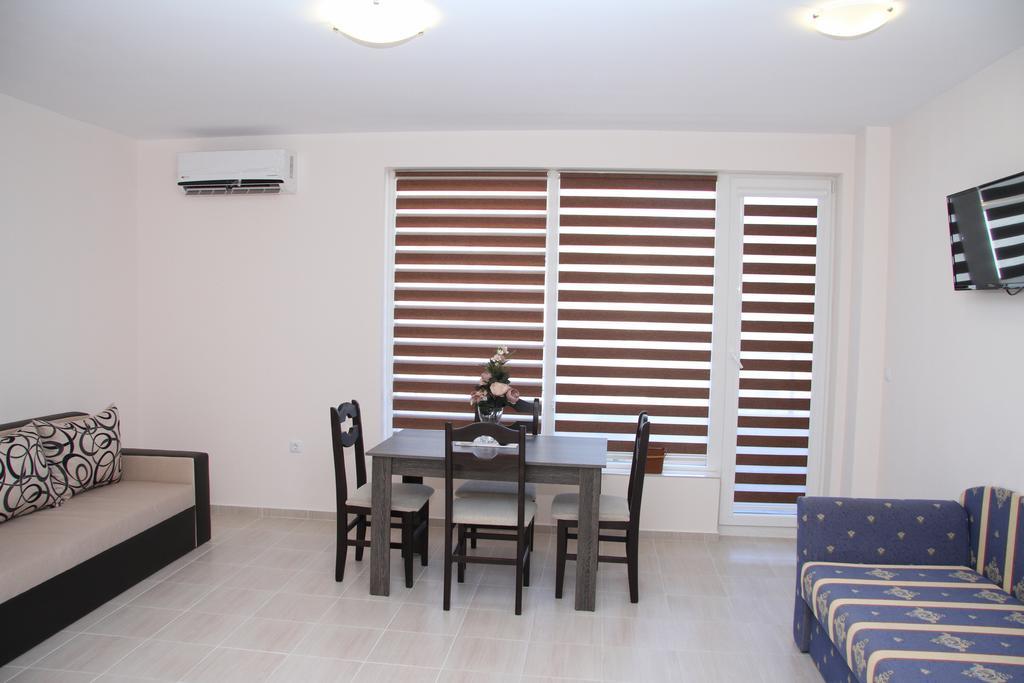 Capuccino Guest Apartments - Free Parking And Wi-Fi Sunny Beach Eksteriør billede