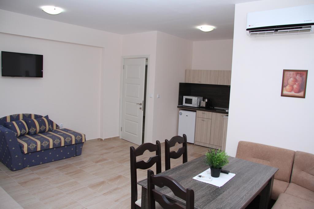 Capuccino Guest Apartments - Free Parking And Wi-Fi Sunny Beach Eksteriør billede