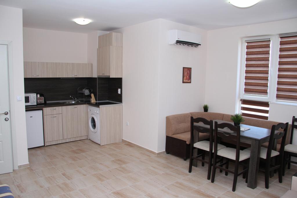 Capuccino Guest Apartments - Free Parking And Wi-Fi Sunny Beach Eksteriør billede
