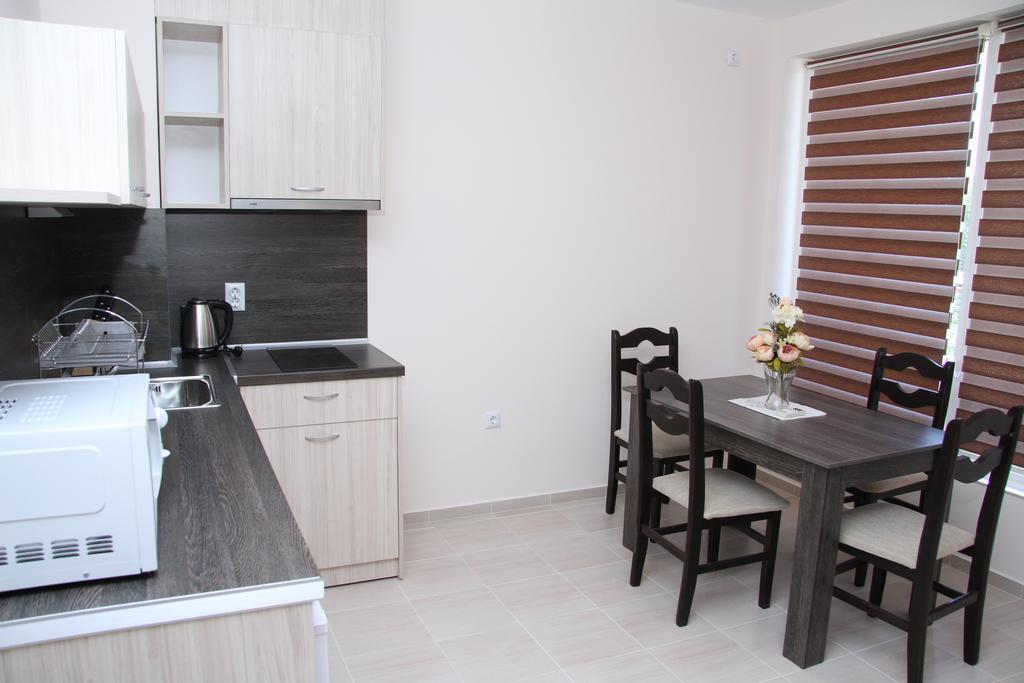 Capuccino Guest Apartments - Free Parking And Wi-Fi Sunny Beach Eksteriør billede