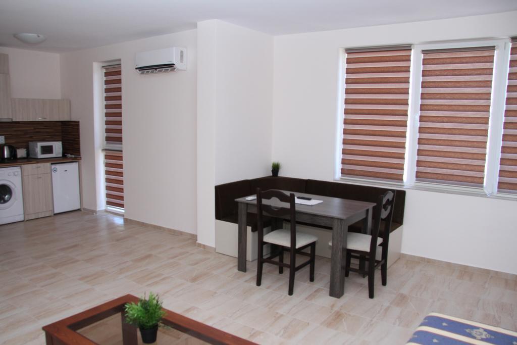 Capuccino Guest Apartments - Free Parking And Wi-Fi Sunny Beach Eksteriør billede